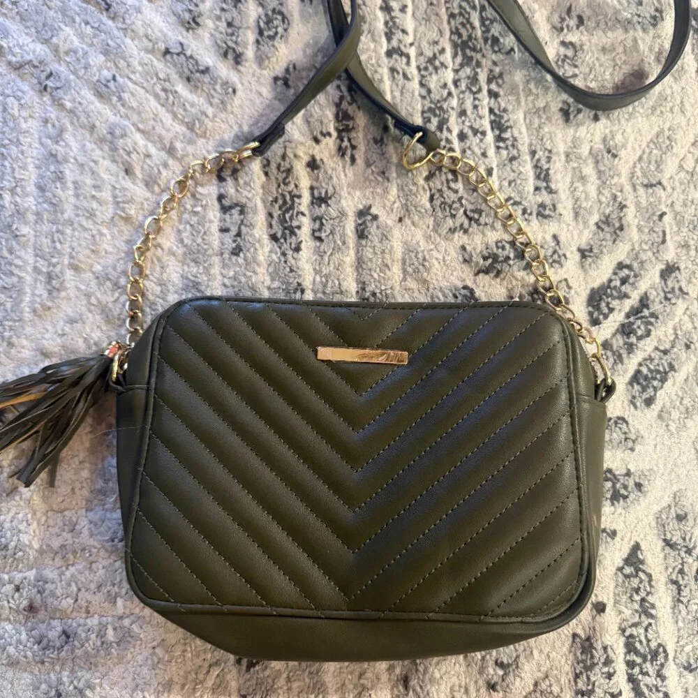 VEGAN EST 2005 NWT SMALL CROSSBODY RECTANGLE PURSE